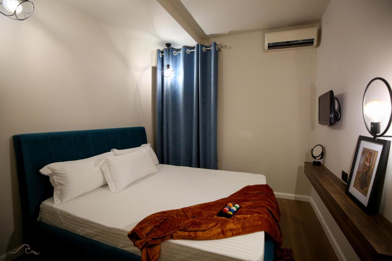 Hotel Libertas Vlorë Extérieur photo