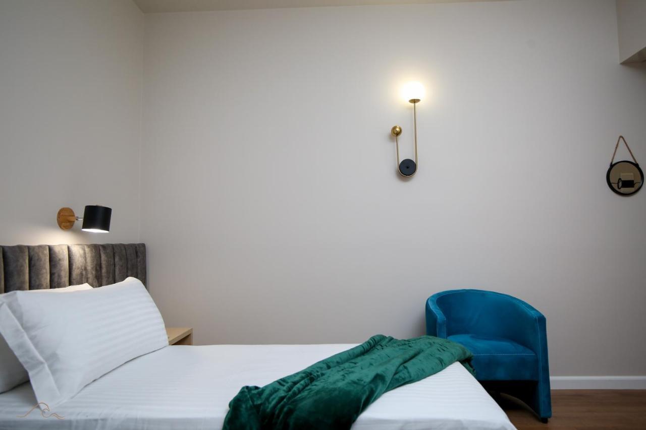 Hotel Libertas Vlorë Extérieur photo