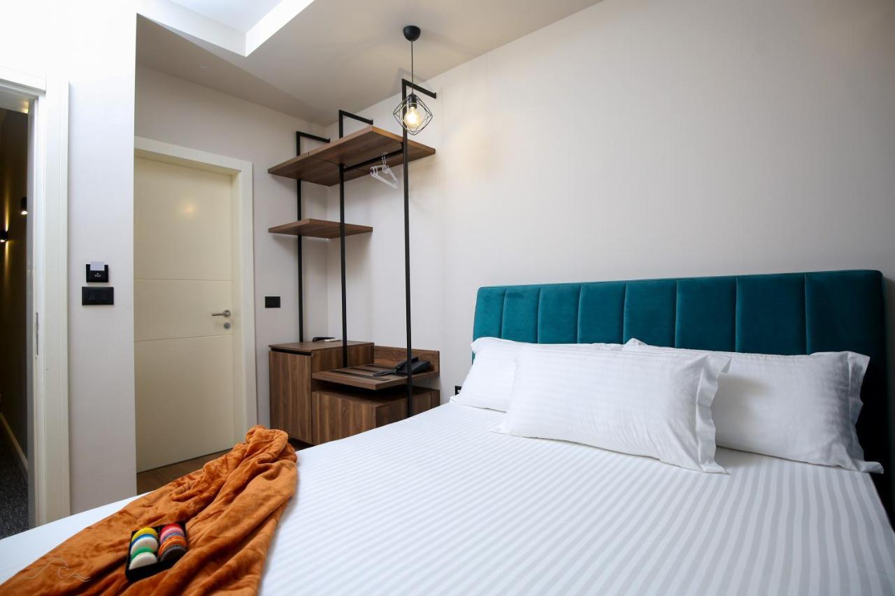 Hotel Libertas Vlorë Extérieur photo