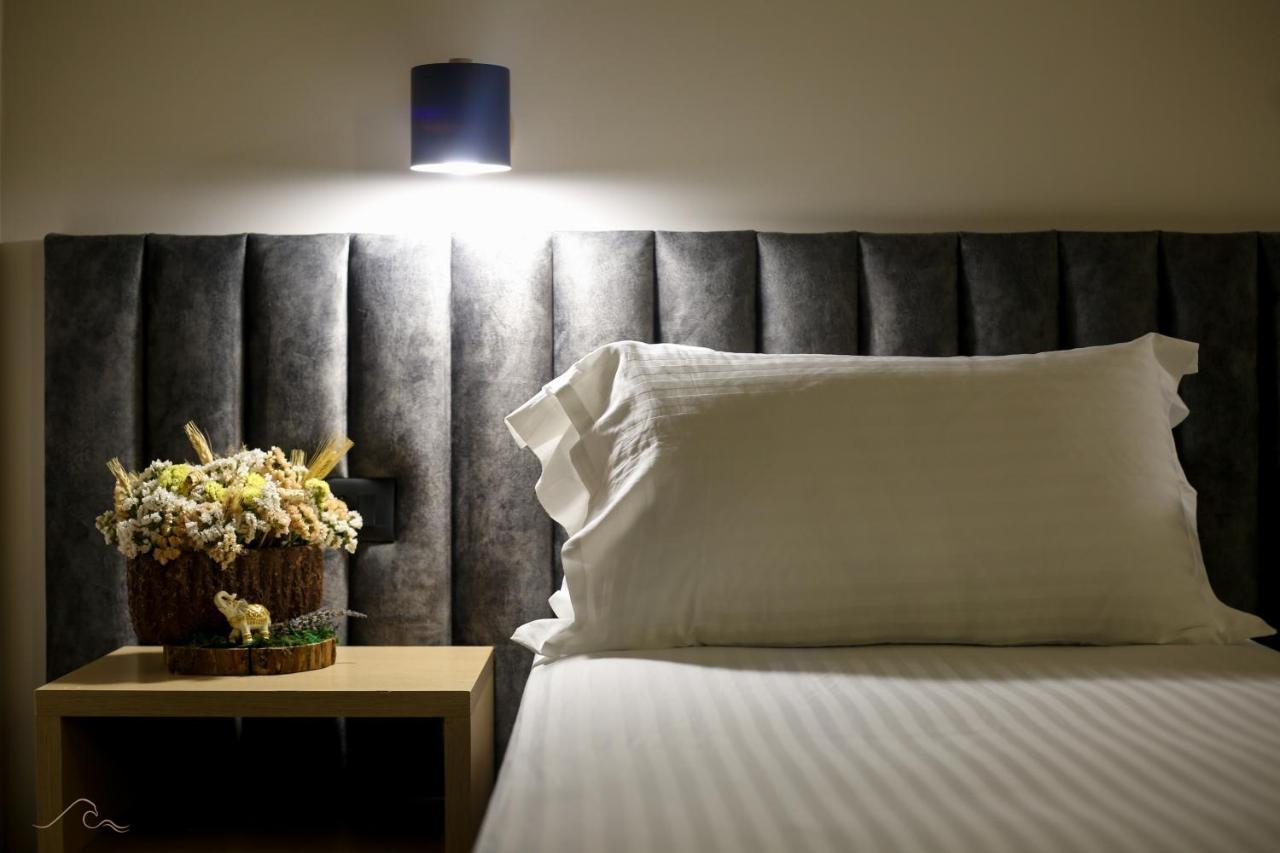 Hotel Libertas Vlorë Extérieur photo
