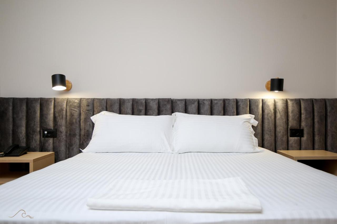 Hotel Libertas Vlorë Extérieur photo